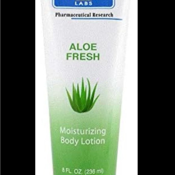 Dermasil Labs Aloe Fresh Moisturizing Body Lotion - Picture 15 of 17